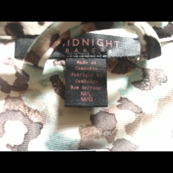 NWT Ladies Satin Robe M-L - Picture 6 of 6